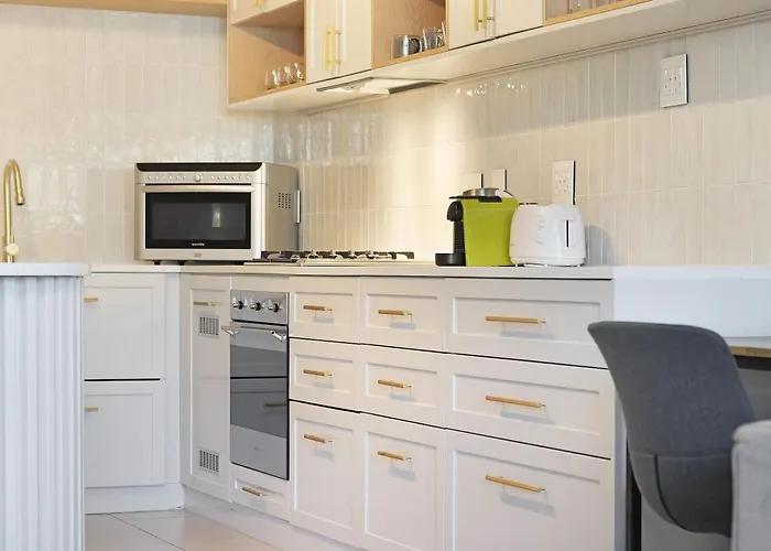 Mayfair Luxury 212