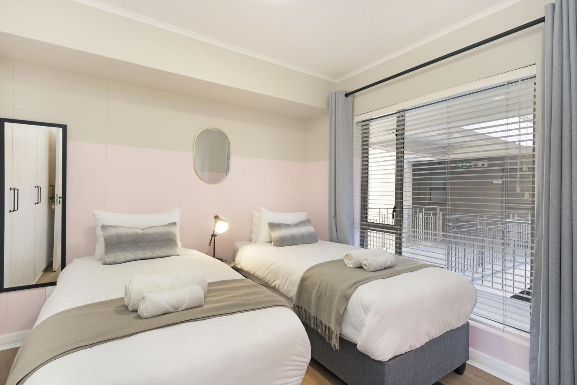 Mayfair Luxury 212 * Cidade Do Cabo