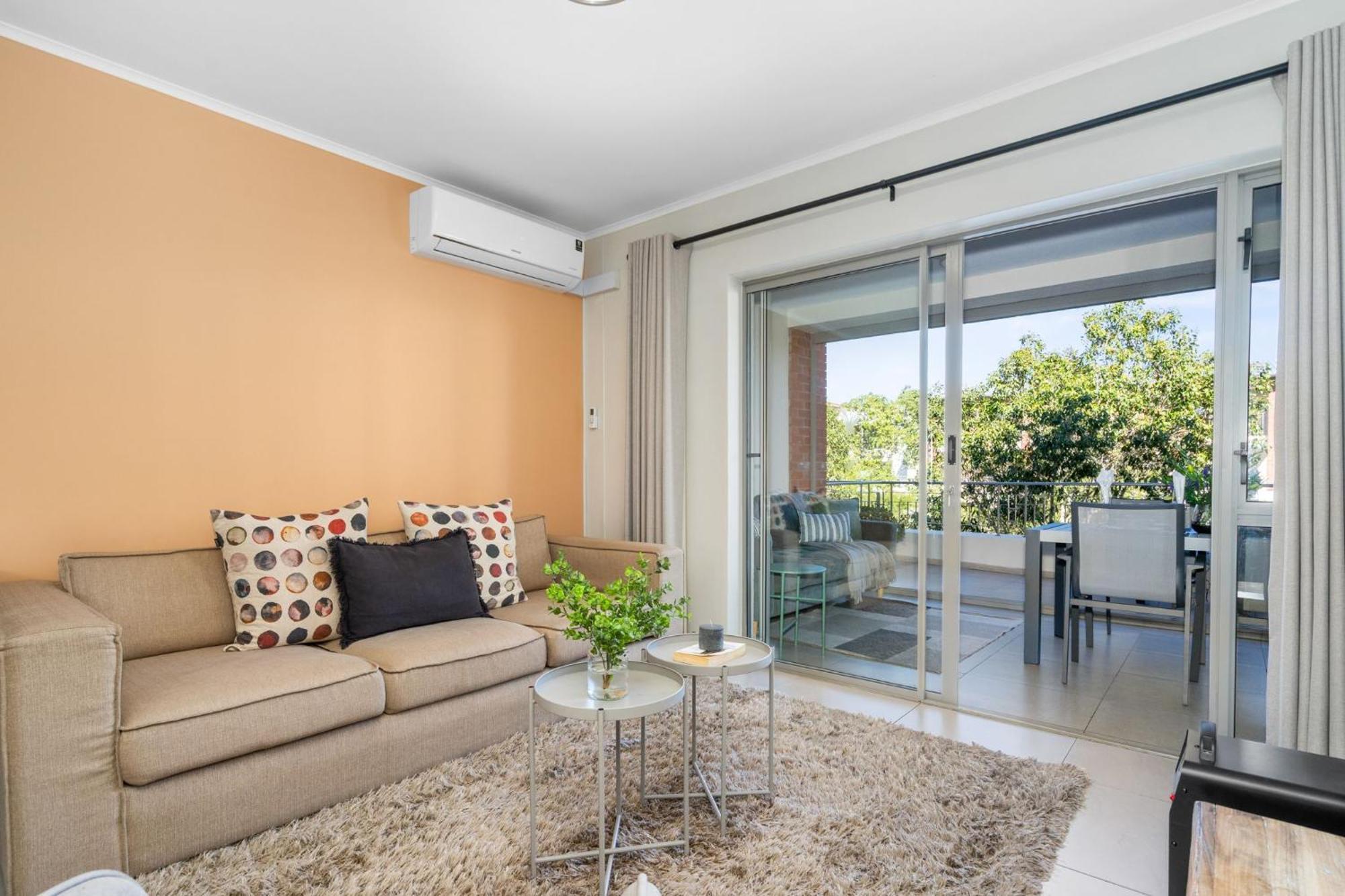 Apartment Mayfair Luxury 212 By Host Agents Cape Town