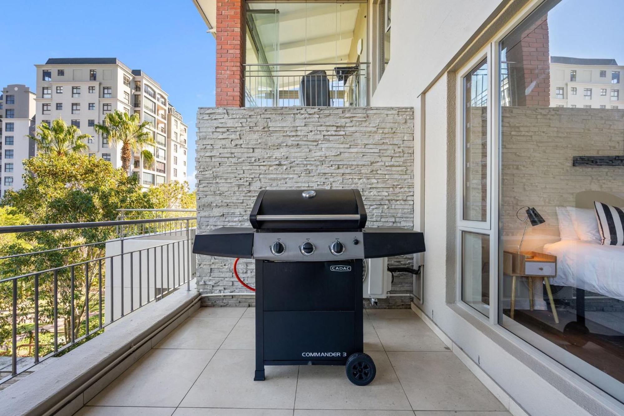 Mayfair Luxury 212 By Host Agents * Cape Town